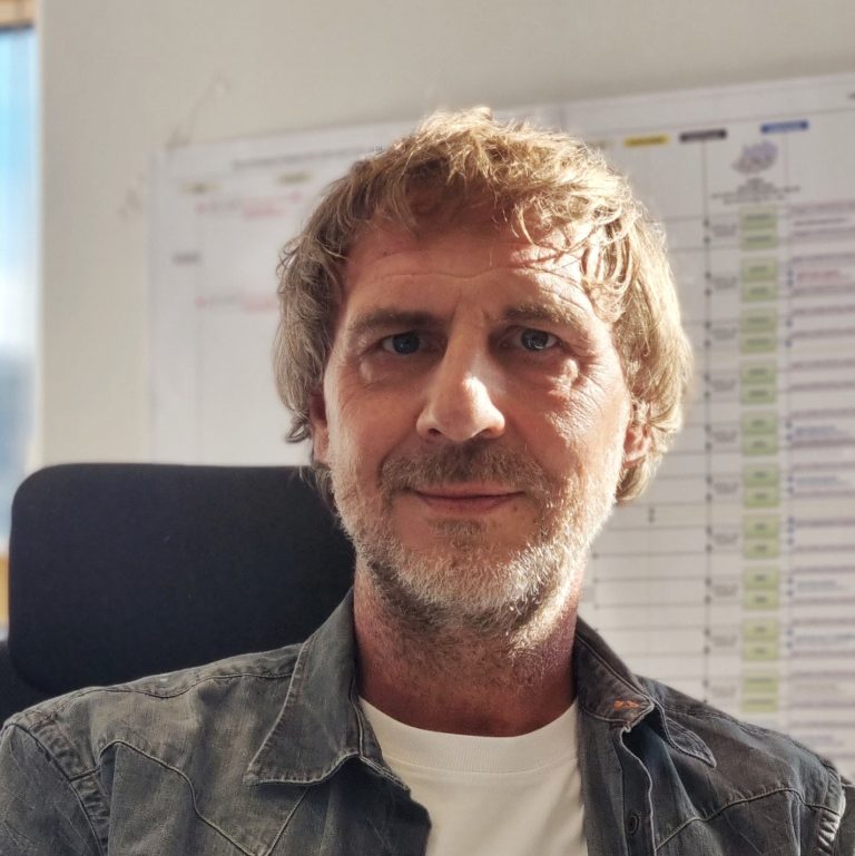 Ého.Link s&rsquo;entoure de distributeurs secteur public