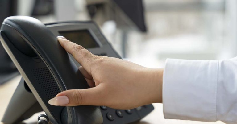 Centres de contact face aux pics d’activité, prévenir la saturation